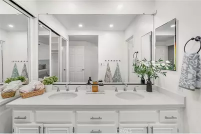 23515 Estrella, Valencia, CA 91355 - Photo 47