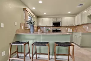 1602 E Autumnridge Ct, Orange, CA 92866 - Photo 11
