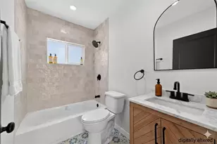 7611 S Hobart, Los Angeles, CA 90047 - Photo 13