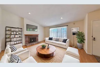 12036 Camino Valencia, Cerritos, CA 90703 - Photo 5