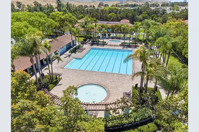 102 Millbrook, Irvine, CA 92618 - Photo 5