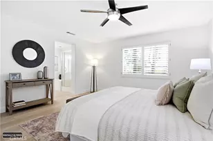 102 Millbrook, Irvine, CA 92618 - Photo 23