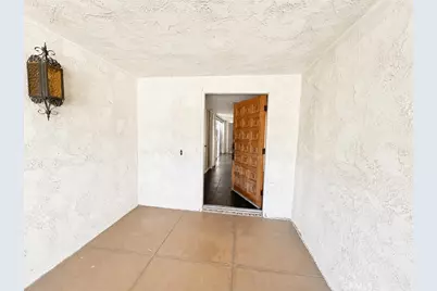 10470 Laramie Avenue, Chatsworth, CA 91311 - Photo 3