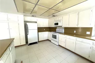 10470 Laramie Ave, Chatsworth, CA 91311 - Photo 17