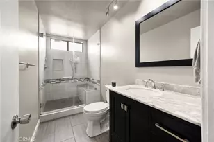 2452 Chelsea Pl, Santa Monica, CA 90404 - Photo 17