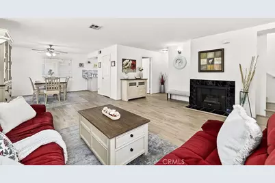 11413 216th, Lakewood, CA 90715 - Photo 5