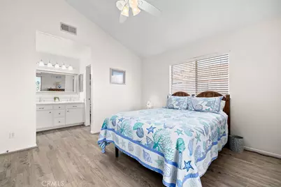 11413 216th, Lakewood, CA 90715 - Photo 9
