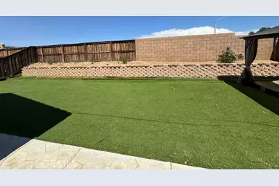 13745 Bayberry, Victorville, CA 92392 - Photo 25