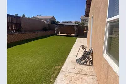 13745 Bayberry, Victorville, CA 92392 - Photo 23