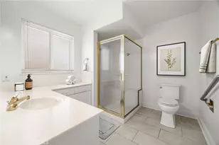 10411 Larry Dr, Anaheim, CA 92804 - Photo 23