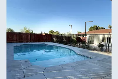 11910 Hawthorne, Hesperia, CA 92345 - Photo 19
