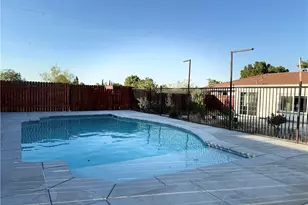 11910 Hawthorne, Hesperia, CA 92345 - Photo 19