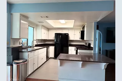 11910 Hawthorne, Hesperia, CA 92345 - Photo 7