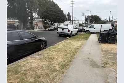922 E 97th, Los Angeles, CA 90002 - Photo 3
