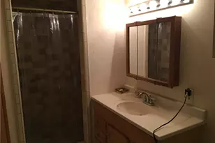 11707 Goodwin Dr, Victorville, CA 92371 - Photo 9