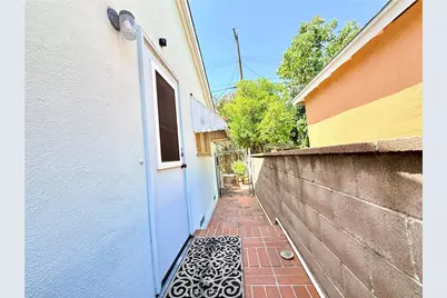 243 E Harrison Avenue, Pomona, CA 91767 - Photo 29