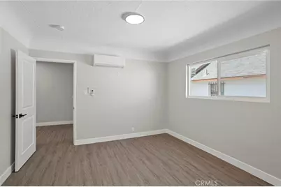 1329 W 88th, Los Angeles, CA 90044 - Photo 17