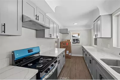 1329 W 88th, Los Angeles, CA 90044 - Photo 13
