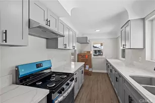 1329 W 88th, Los Angeles, CA 90044 - Photo 13