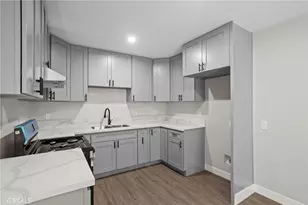 1329 W 88th, Los Angeles, CA 90044 - Photo 29