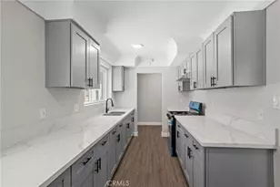 1329 W 88th, Los Angeles, CA 90044 - Photo 11