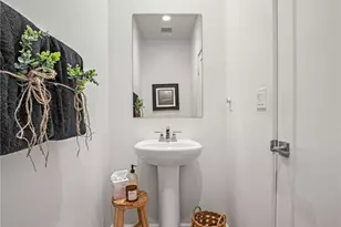 633 S Motif, Anaheim, CA 92805 - Photo 11