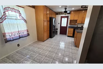 5955 Hazelbrook Avenue, Lakewood, CA 90712 - Photo 5