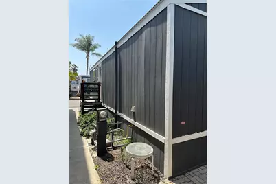 124 Cottonwood Lane, Seal Beach, CA 90740 - Photo 3