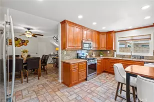 8471 E Donnybrook Cir, Anaheim Hills, CA 92808 - Photo 11