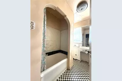 2211 W 79th Street, Inglewood, CA 90305 - Photo 15