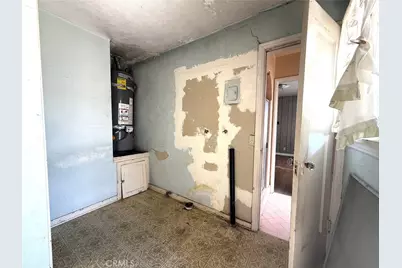 2211 W 79th Street, Inglewood, CA 90305 - Photo 9