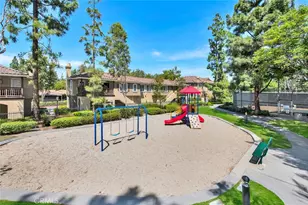 186 Gallery Wy, Tustin, CA 92782 - Photo 19