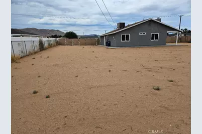 11072 Moki Court, Apple Valley, CA 92308 - Photo 19