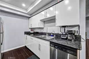 943 W Lamark Ln, Anaheim, CA 92802 - Photo 5