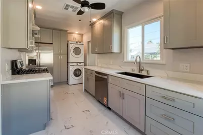 8237 Arnett, Downey, CA 90241 - Photo 13