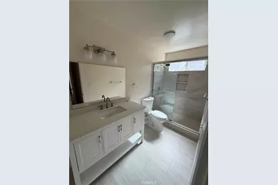 1000 W Macarthur, Santa Ana, CA 92707 - Photo 11