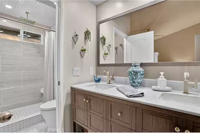 835 S Shanada Court, Anaheim, CA 92807 - Photo 17