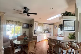 11 Pine Via, Anaheim, CA 92801 - Photo 7