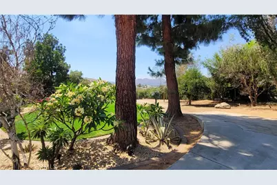 10851 Orchard View Lane, Riverside, CA 92503 - Photo 3