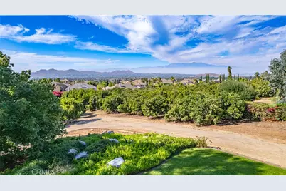 10851 Orchard View Lane, Riverside, CA 92503 - Photo 5