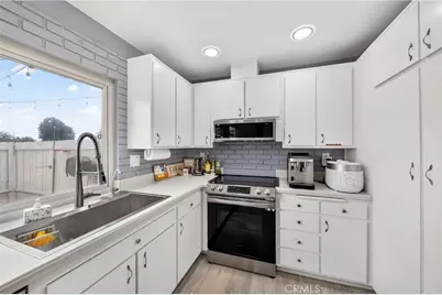 8635 York Circle, La Palma, CA 90623 - Photo 9