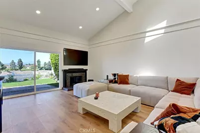 904 S Ridgecrest Circle, Anaheim, CA 92807 - Photo 9