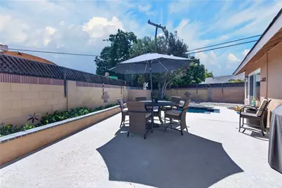 6832 Alexandria, Huntington Beach, CA 92647 - Photo 37