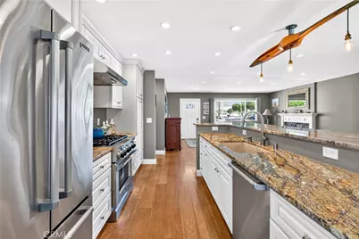 6832 Alexandria, Huntington Beach, CA 92647 - Photo 9