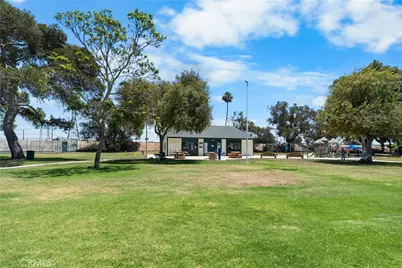 852 Kallin Avenue, Long Beach, CA 90815 - Photo 55