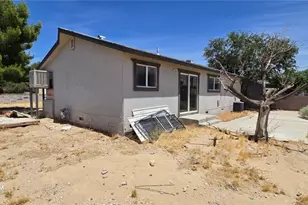 2892 Benito, Mojave, CA 93501 - Photo 5