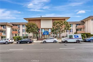 5585 E Pacific Coast Hwy, Long Beach, CA 90804 - Photo 1