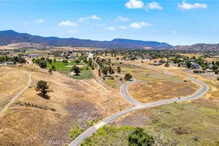 22917 Clover Spring Pl, Tehachapi, CA 93561 - Photo 37