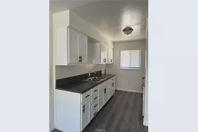 1617 Cedar, Santa Ana, CA 92707 - Photo 3