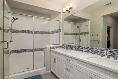 63 Origin, Irvine, CA 92618 - Photo 21
